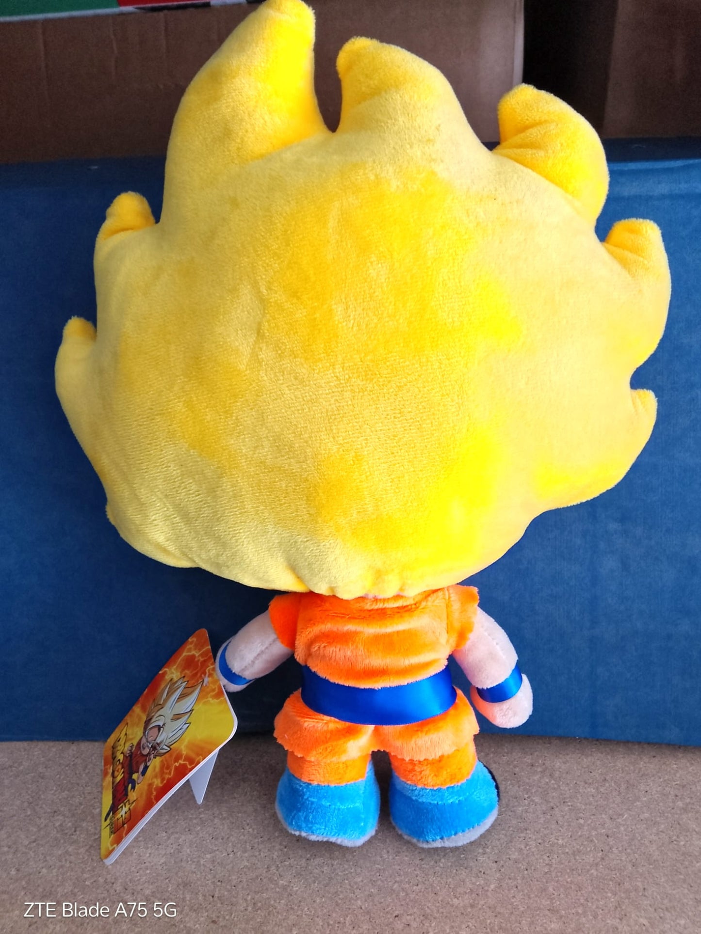 Goku Super Saiyan Dragon Ball Z Peluches 30 cm